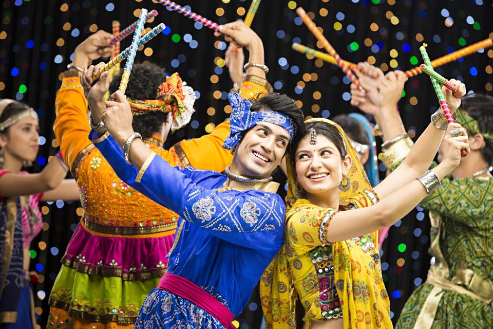 Folk Dance of Gujarat, Traditional Dance of Gujarat - Lifestyle Fun