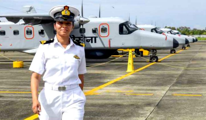 Sub Lieutenant Shivangi Becomes First Woman Pilot Of Indian Navy