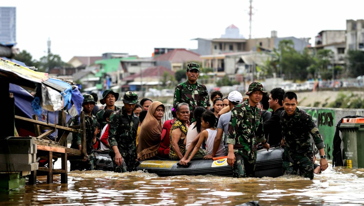 индонезия наводнение