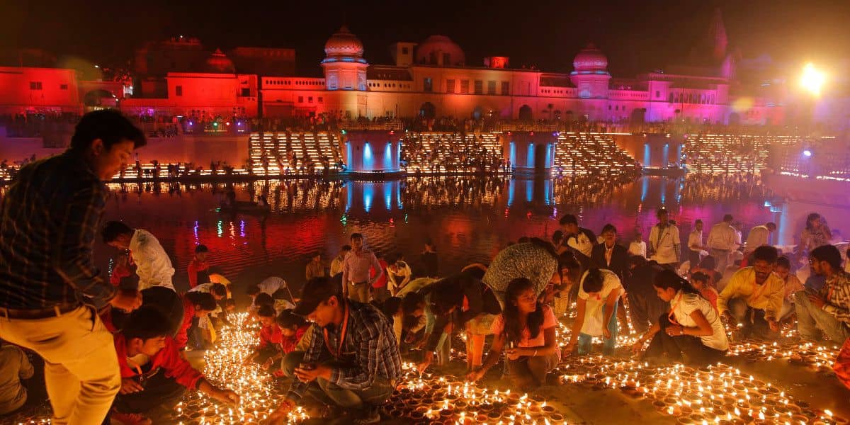 World unites to greet India a very happy Diwali